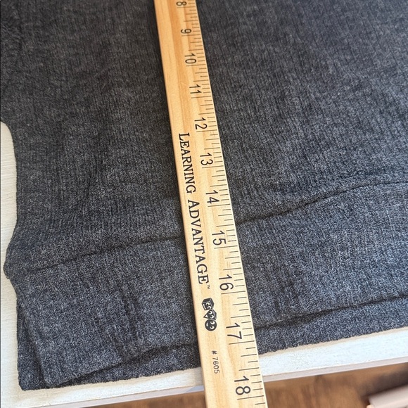 Zenana Drop Shoulder Ribbed Crop Hoodie gray/black small - Picture 5 of 7